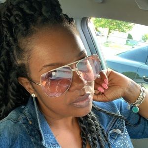 Meet your Posher, Tamica